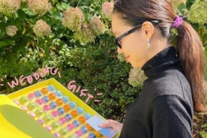 ‘케빈오♥’ 공효진, 결혼식 후 첫 근황…‘흐뭇 미소’