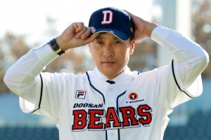 현역 성적은 하늘과 땅 감독 성적은? 잠실서 만난 이승엽 vs 염경엽