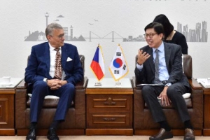 [사설] 가덕도 신공항 건설, 시간 아닌 안전이 최우선돼야