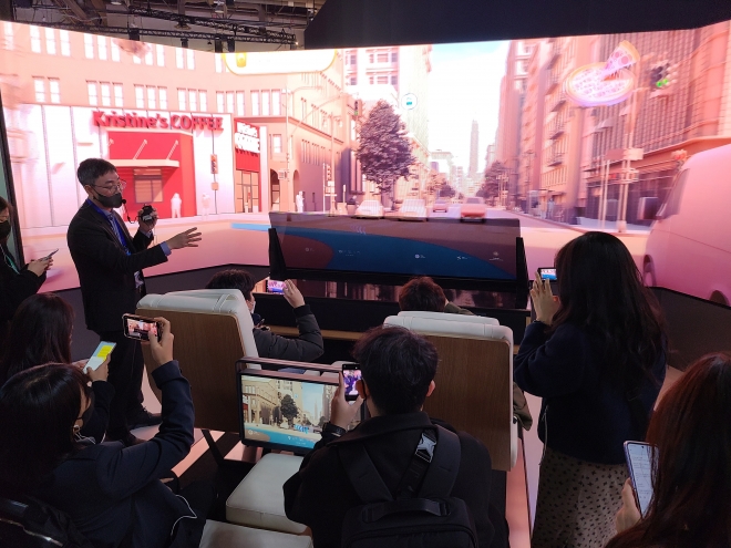 삼성전자가 지난 1월 미국 라스베이거스 CES 2022에서 공개한 미래형 자동차 체험 공간. 박성국 기자