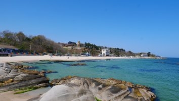 강원도 고성군 청정해변인 아야진해변 일대에 대단위 아파트가 건립될 예정이어서 주민들이 반발하고 있다. 아야진해변 전경. 자료사진