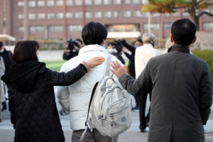 [포토] ‘응원받으며 수험장으로’