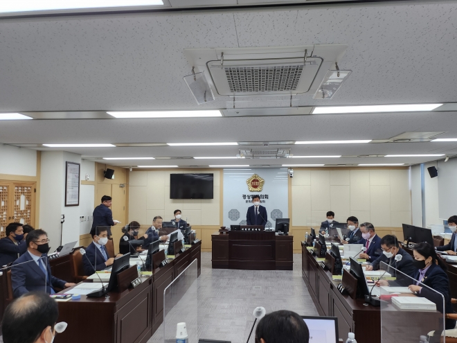 문화환경위원회 행정사무감사 사진. 경북도의회 제공