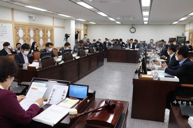 농수산위원회 행정사무감사 사진. 경북도의회 제공