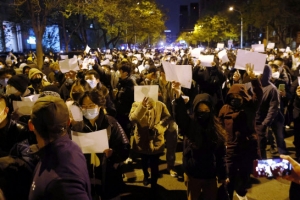 “코로나 봉쇄 반대”… 中, 반정부 ‘백지 시위’