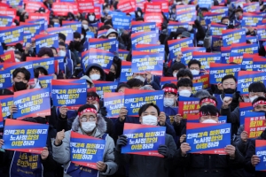 오세훈 “정치적 파업” 지하철 노조 “안전 위한 투쟁”