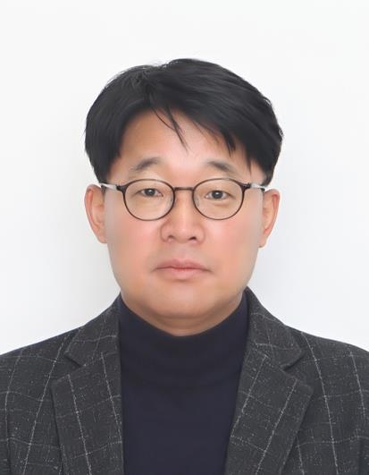 홍성철 한국소통학회장·경기대 교수