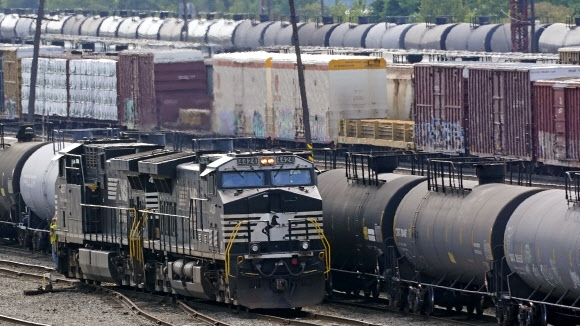지난 9월 펜실베이니아주 한 터미널에 화물열차들이 정차해있다. AP