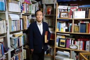 김동리·황순원·카뮈… 작가를 섭렵한 작가, 끝없는 읽기로  문학적 색깔 다듬어