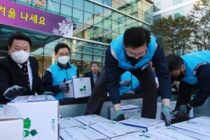 현대제철 “따뜻한 겨울 나세요”…김장 김치 11톤 전달