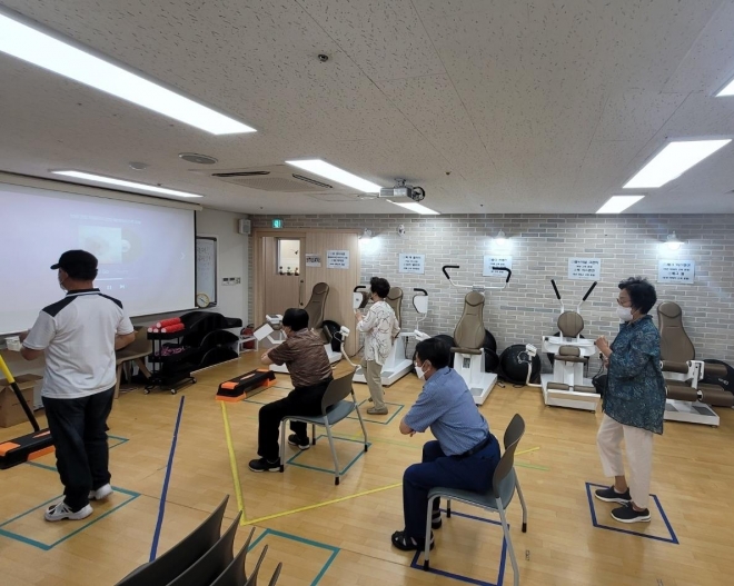 치매 예방을 위한 영등포구 체육활동 프로그램 모습. 영등포구 제공