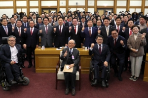 친윤 공부모임 ‘국민공감’에 의원 71명 총출동… 與 권…