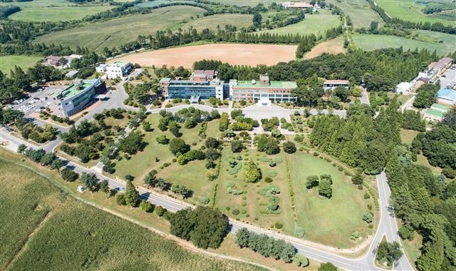 여의도 면적 1.5배 크기의 성환종축장 전경. 천안 이종익 기자