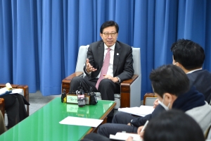 유럽순방 마친 박형준 시장 “경쟁국 따라잡아 경쟁 해볼만”