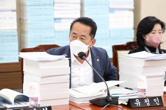 제315회 정례회 ‘2023년 서울시 본예산안 심의’에서 질의 중인 유정인 의원