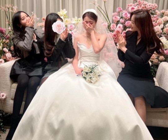 티아라 지연 결혼식. 함은정 SNS 캡처