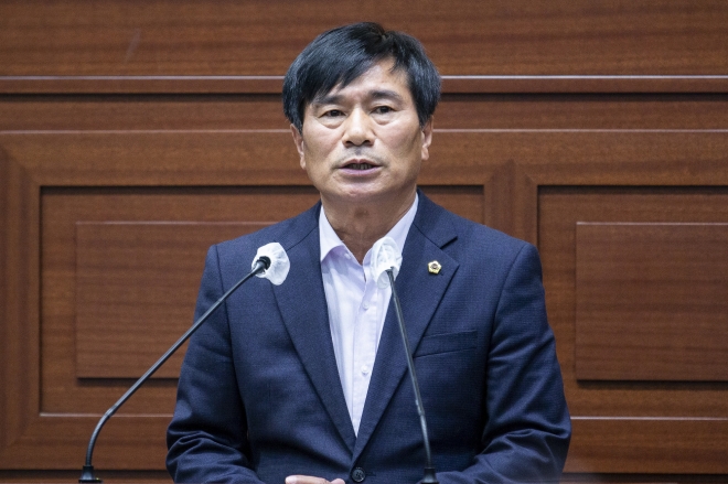 5분 자유발언중인 경북도의회 신효광 의원. 경북도의회 제공