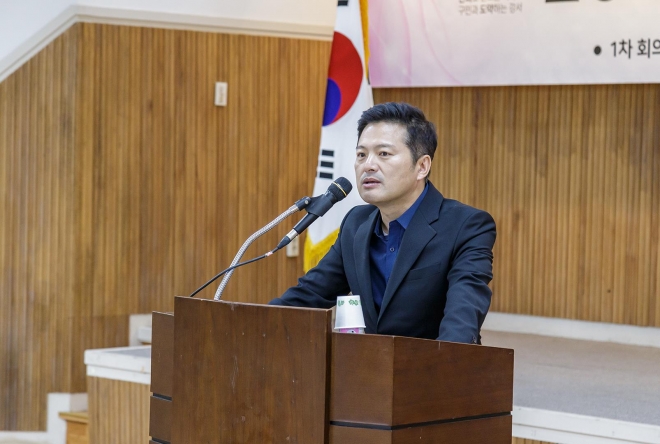 김태우 강서구청장이 지난 13일 구청에서 열린 주민배심원단 위촉 간담회에서 발언하고 있다. 강서구 제공