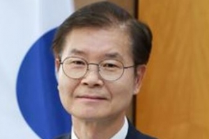 고용장관 “조선업 원·하청 상생 땐 전폭 지원”