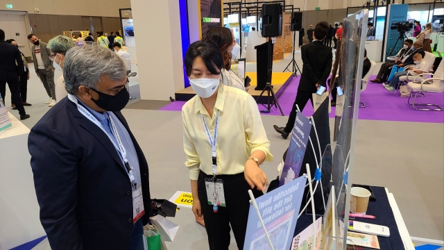 강릉관광개발공사가 강릉시 마이스 전담기구로 지정된 이후 국내외 비즈니스 관광객 시장 개척 및 네트워크 구축에 나서고 있다. 사진은 올해 두바이엑스포 관광박람회 참가한 모습. 강릉관광개발공사 제공 