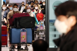 외국 전문가 “한국, 입국 빗장 효과 적을 것...중국인 혐오‧두려움 조장”