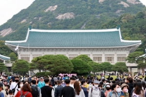 청와대 곳곳서 고려·조선 시대 유물 출토… 글자 새긴 돌도 나와