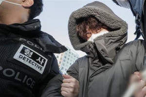 택시기사, 동거녀 살해범 이기영 송치…“추가 범행 없다”