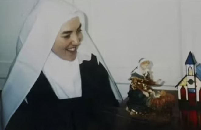 24년간 수녀였던 엘리자베스. 페이스북