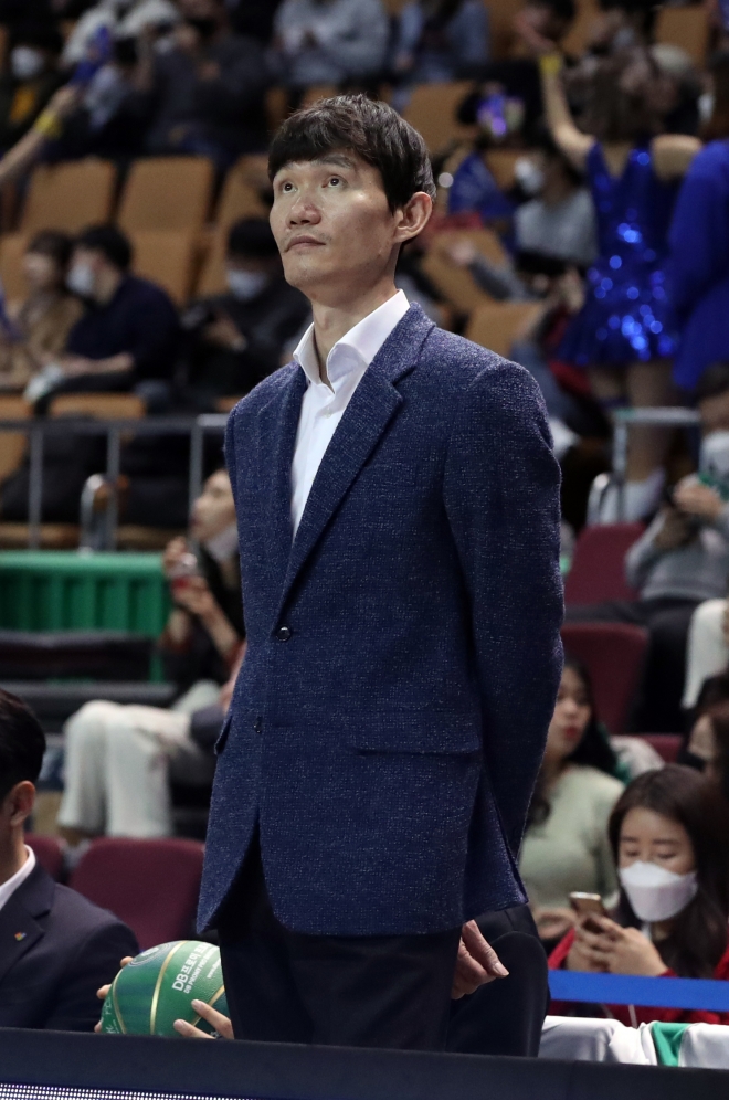 김주성 코치. KBL 제공