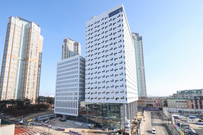 올 하반기 고양시청사가 입주할 일산동구 백석동 요진업무빌딩 전경[고양시 제공]