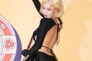 [포토] 패왕색 현아, ‘아찔한 뒤태’