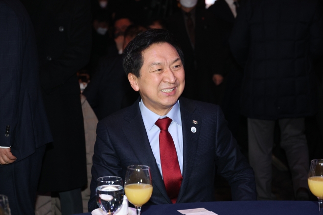 2030 부산 출향인사 초청 신년인사회 참석하는 김기현 의원