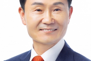 자치단체장들, 자매·이웃도시에 고향사랑기부금 전달 화제