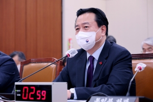日강제징용 ‘3자 변제’ 방안에 野 “김칫국 마시는 꼴” vs 與 “유일 해법”
