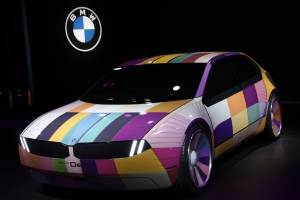 카멜레온 카, AI 오븐… 가디언이 뽑은 CES 최고 혁신기술은