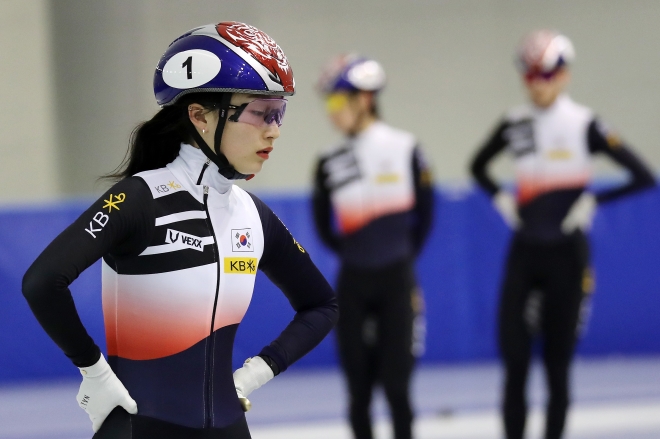 Athletes such as Choi Min-jeong, the national short-track speed skater, who celebrates the Year of the Cat in 2023, are training at the New Year's Training Open Media Day held at the Korea Sports Association's Jincheon Training Center in Jincheon-gun, Chungcheongbuk-do on the 27th of last year.  2023.1.1/News 1