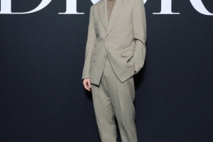 BTS와 블랙핑크 줄줄이 패션 홍보대사로, 명품 시장의 ‘별’이 된 한국