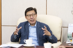 “가덕도 신공항 개항 지연설은 억측”