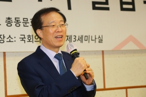 [단독] 이석연 전 법제처장, 與 전대 출마 천하람 후원회장 맡기로
