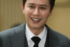 김민종 “대화 두절, 일방적 발표” SM에 분노