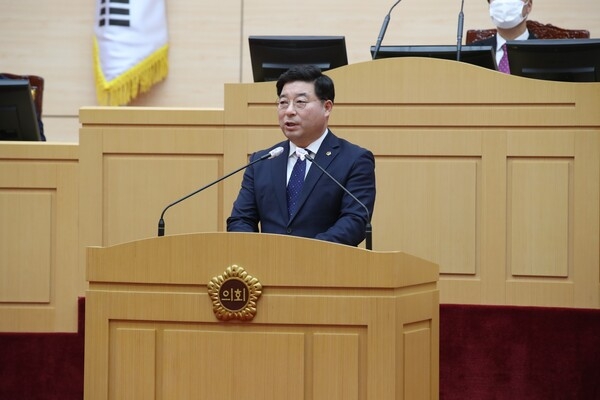 전남도의회 신민호(더불어민주당·순천6) 기획행정위원장