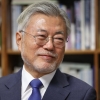 文, 조국 저서 추천하며 “처지가 어떻든 좋은 책…안타깝다”