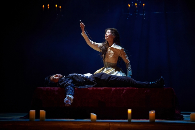 극중극으로 담긴 ‘로미오와 줄리엣’의 장면에서 또 다른 비올라를 연기하는 정소민.  쇼노트 제공