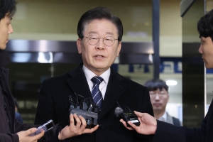 이재명, 11시간 검찰 조사 후 “국민이 맡긴 권력, 사적 보복 옳지 않아”