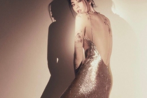 전신 타투 공개한 여배우 ‘아찔’