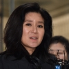 “구조하려면 안락사 불가피”…케어 전 대표, 1심서 징역 2년