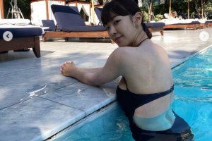 [포토] 고원희, 섹시한 모노키니 ‘아찔한 볼륨감’