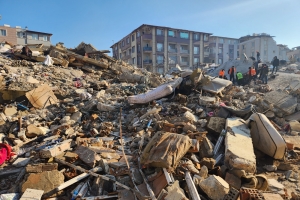 [튀르키예 참사의 기록] 참혹함 속에서도 “온 세상 기쁨 함께하길” 유가족 한 마디에 울고 웃었다