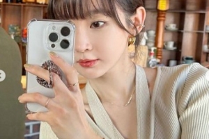 “입술 다 부르텄지만”…강민경, 논란 후 근황