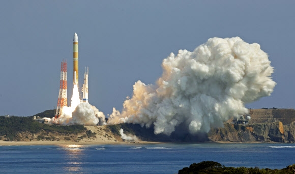 일본의 새로운 주력 로켓인 H3 1호기가 7일 오전 가고시마현 다네가시마 우주센터에서 발사되고 있다. H3 1호기는 2단 로켓이 점화되지 않아 발사에 실패한 것으로 확인됐다. 2023.3.7 교도 연합뉴스